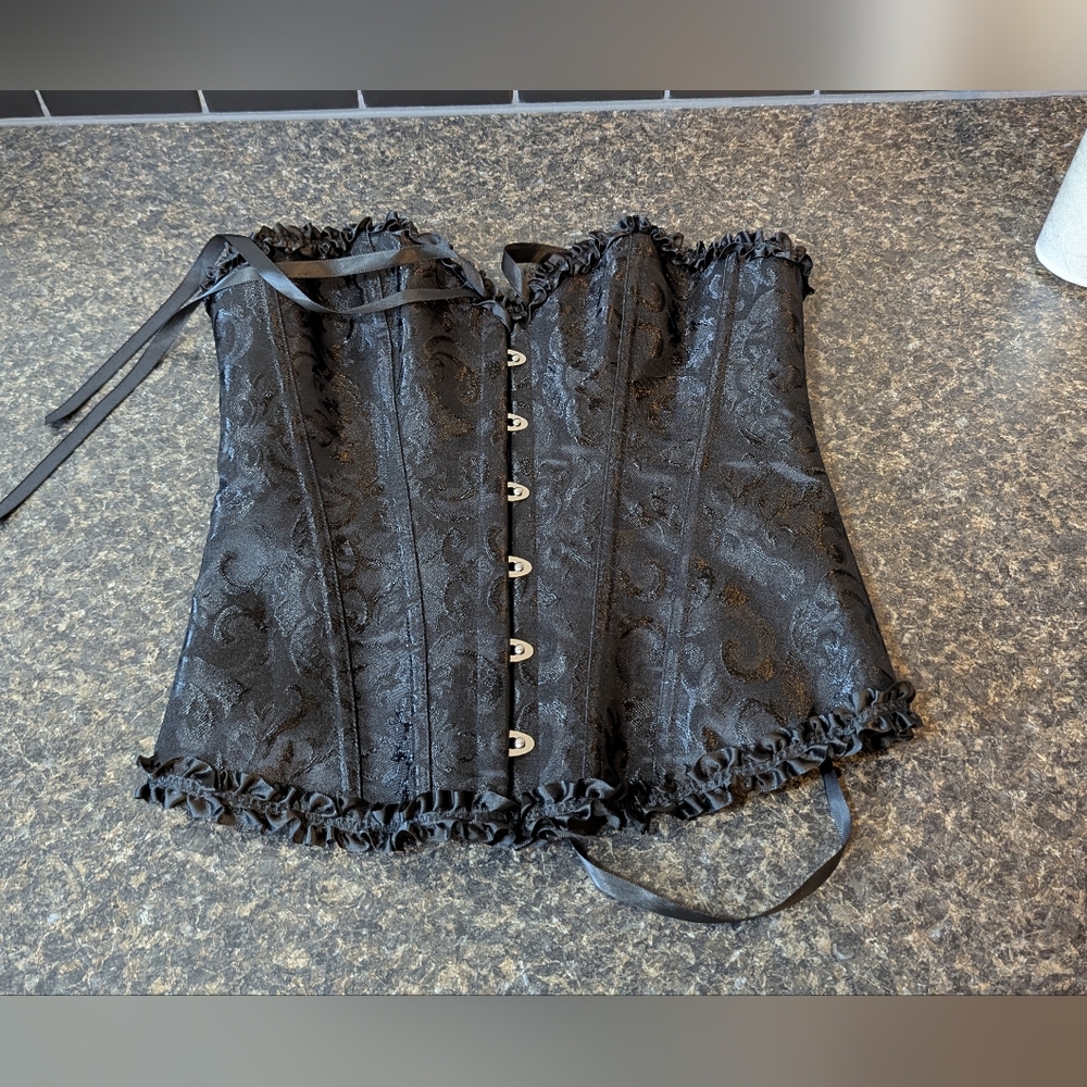 Gothic Black Brocade Corset - Size S 🖤